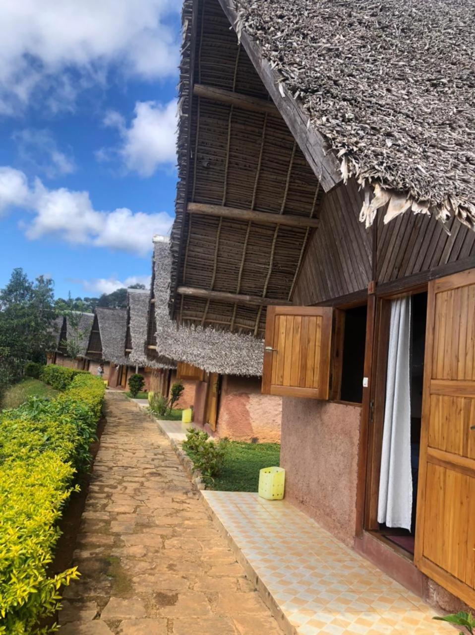 Soanala Hotel Moramanga ภายนอก รูปภาพ