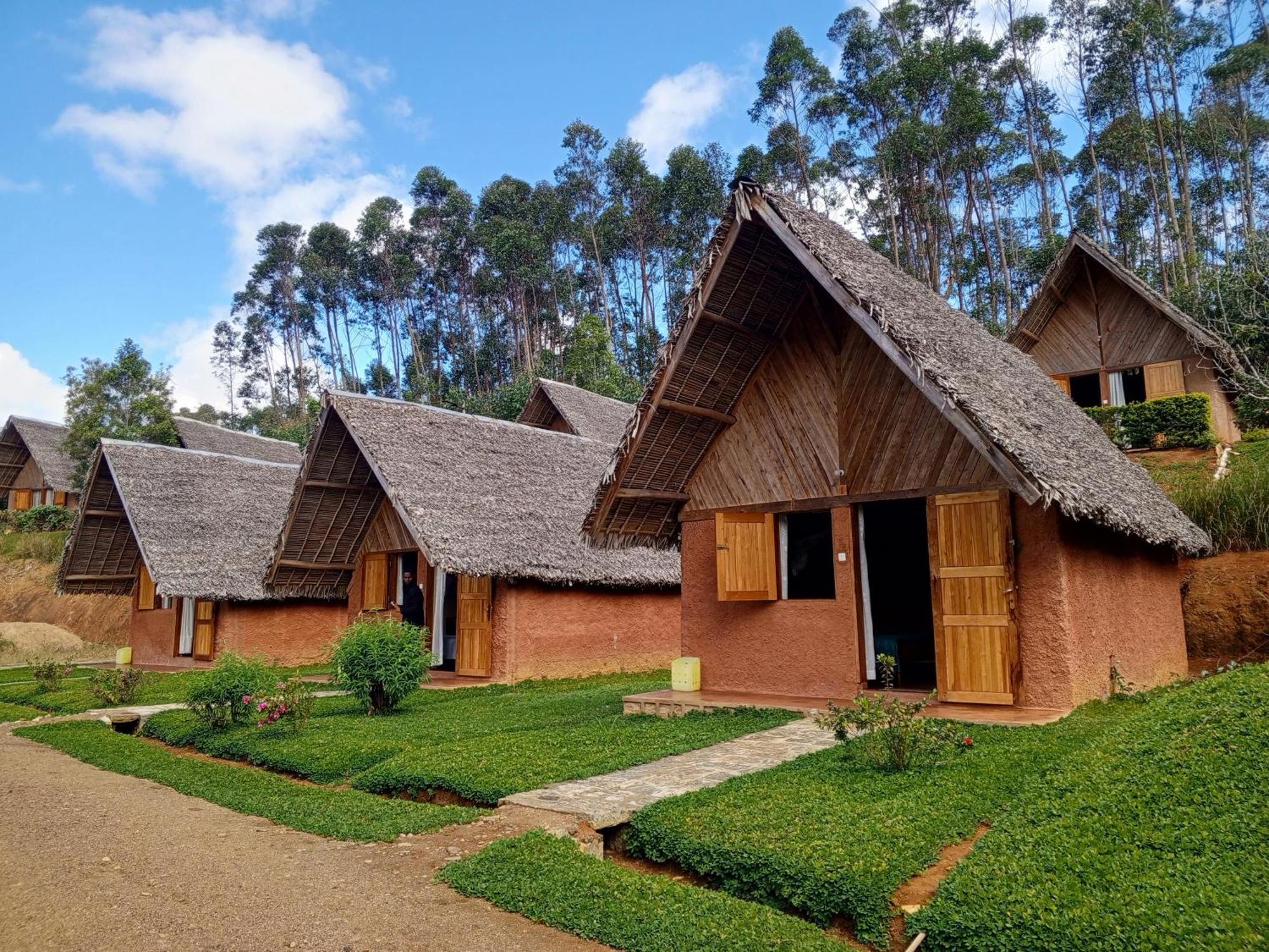 Soanala Hotel Moramanga ภายนอก รูปภาพ
